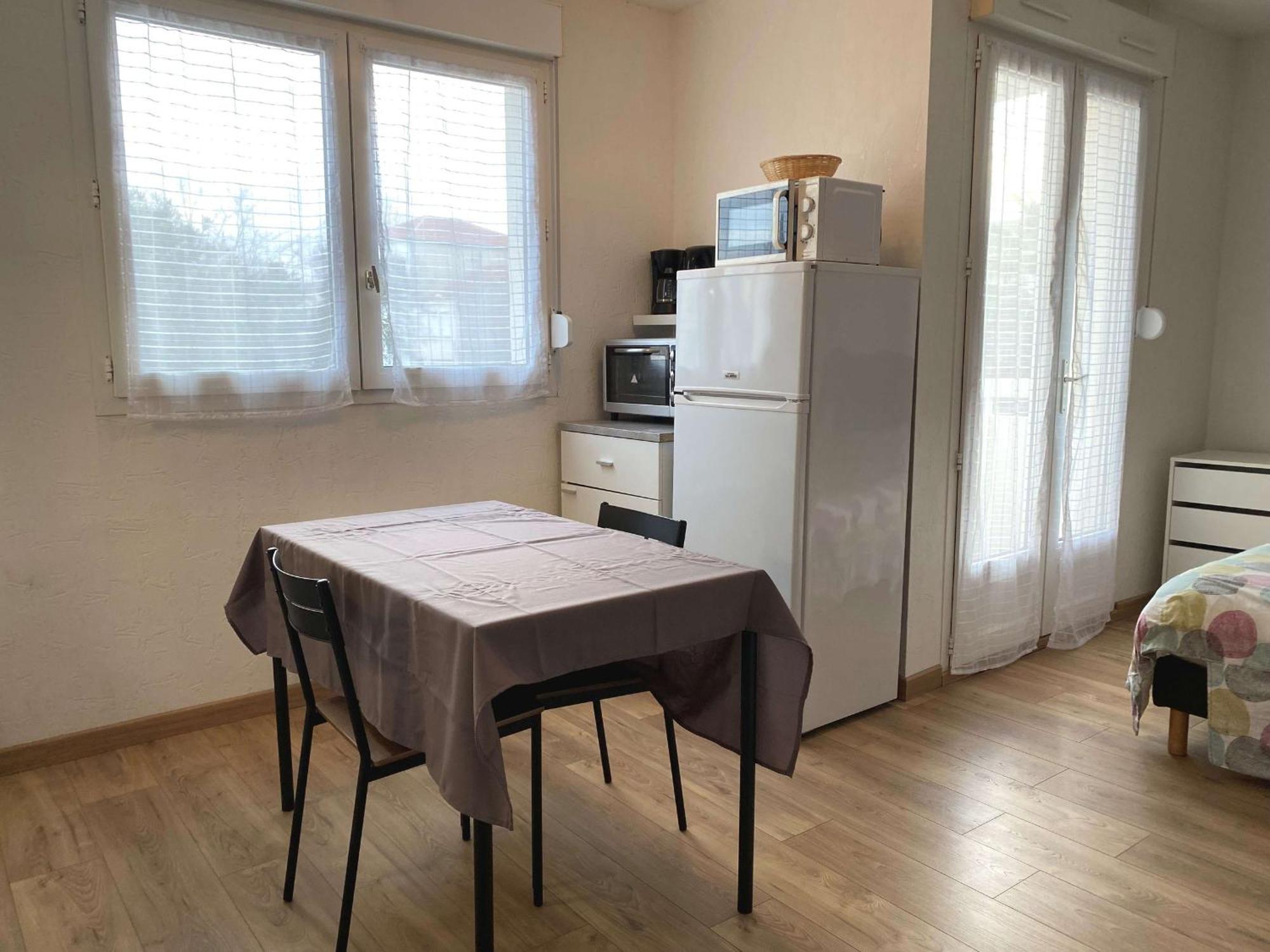 Studio Renove Avec Balcon, Proche Commerces, Wifi Et Cellier Privatif - Balaruc-Les-Bains. - Fr-1-553-13 Kültér fotó