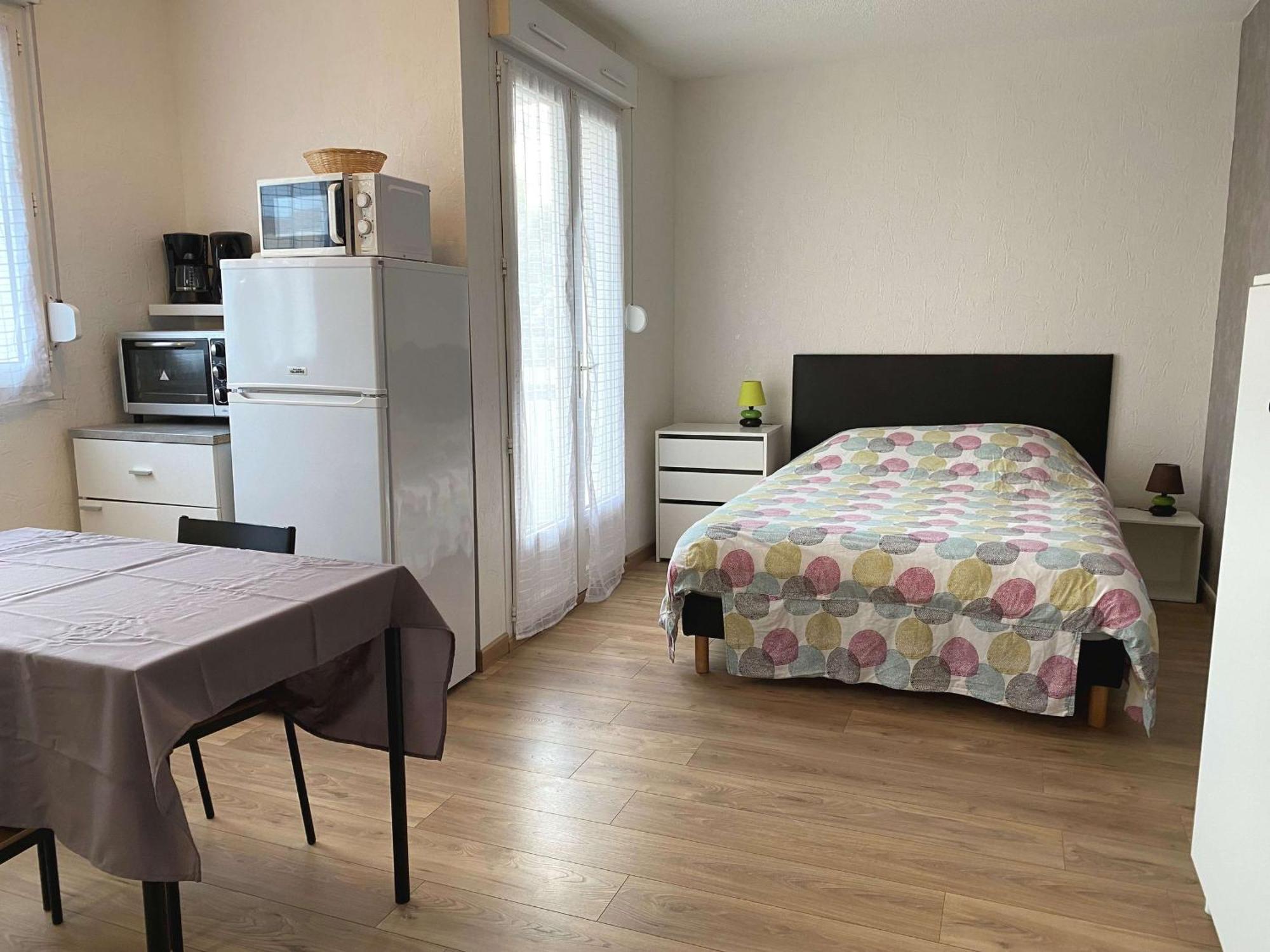 Studio Renove Avec Balcon, Proche Commerces, Wifi Et Cellier Privatif - Balaruc-Les-Bains. - Fr-1-553-13 Kültér fotó